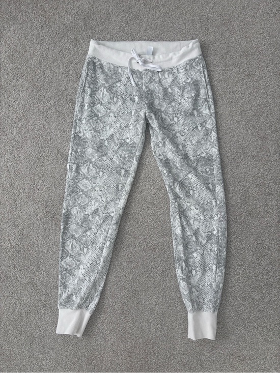 Alternative Pants - Alternative Gray & White Snake Print Joggers